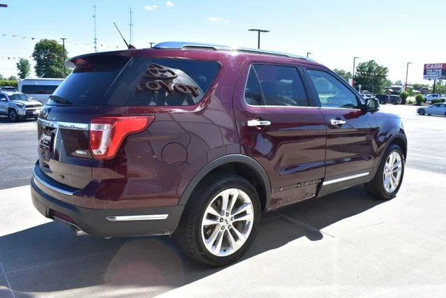 Used 2019 Red Ford Limited image 5