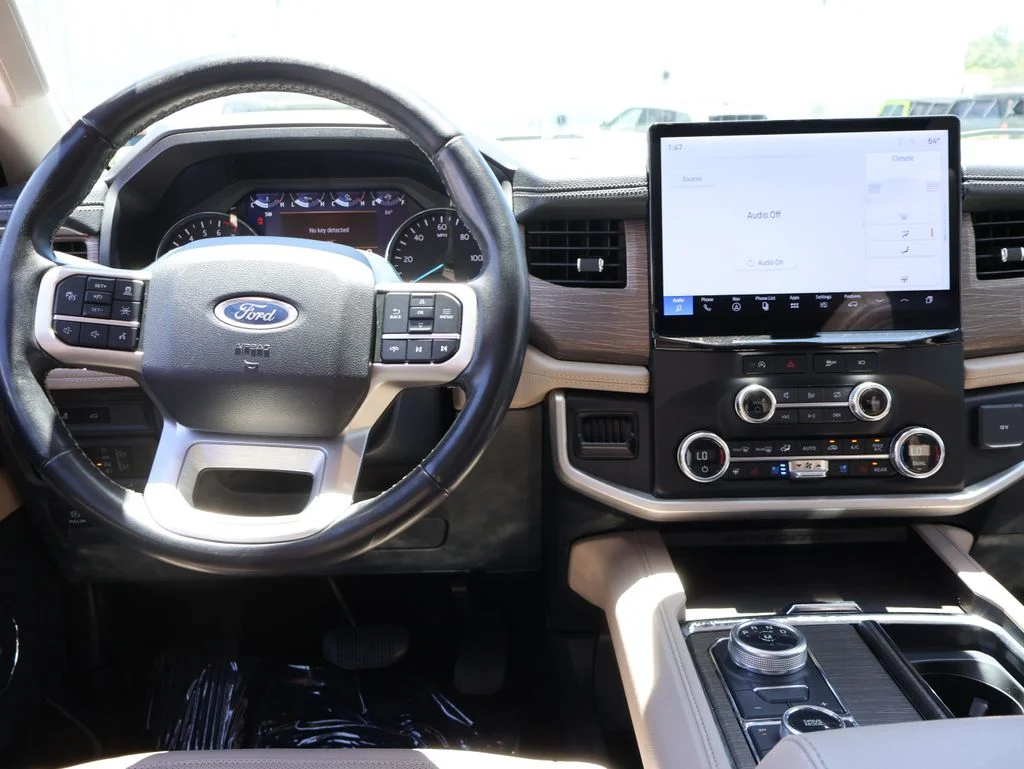 Used 2024 Gray Ford Limited image 20