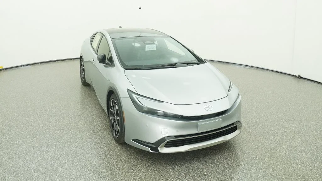 New 2026 Cutting Edge Toyota XSE image 5