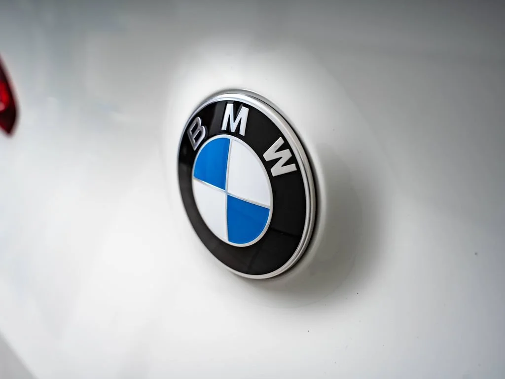 New 2026 Alpine White BMW 30 xDrive image 17
