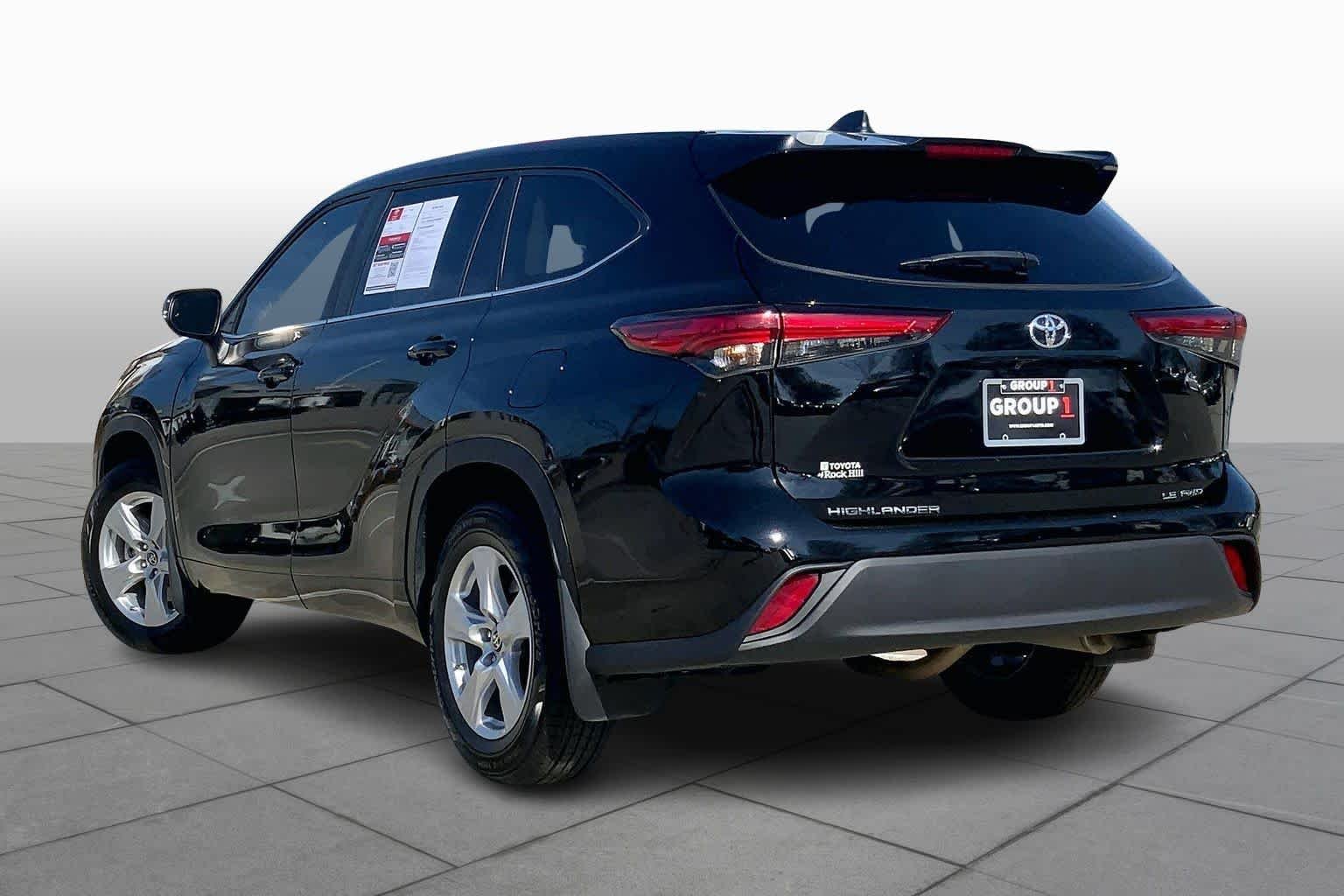 Used 2023 Midnight Black Metallic Toyota LE image 22