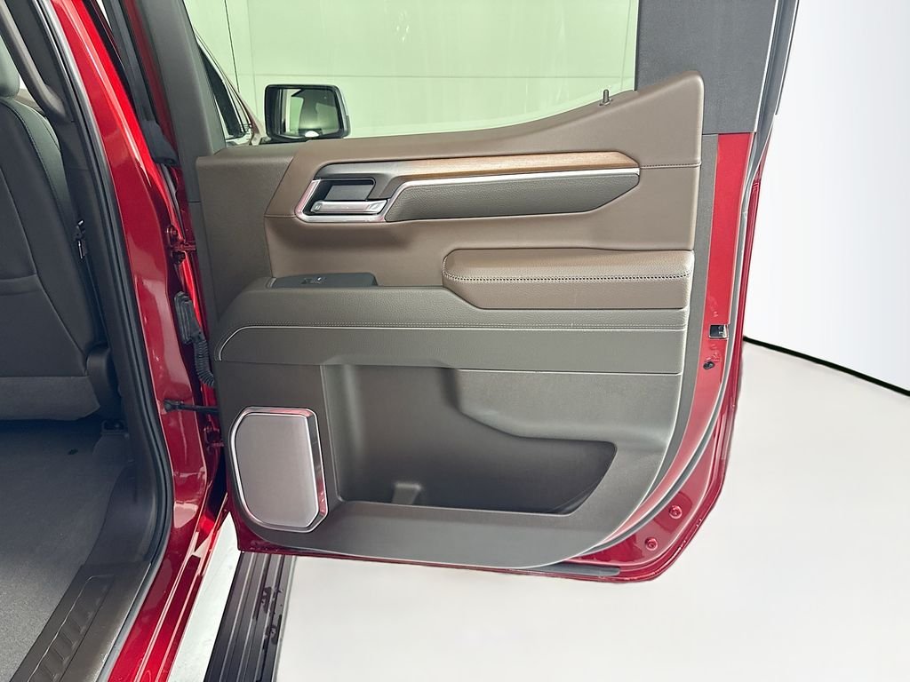 Used 2024 Red GMC Denali image 28