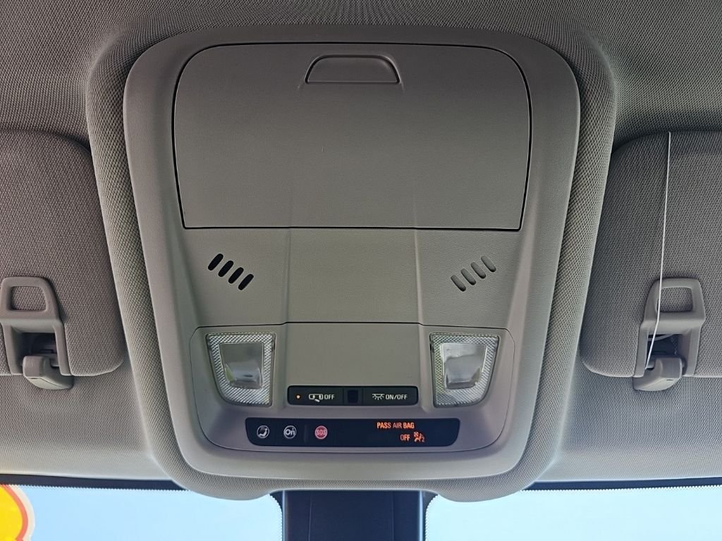 Used 2020 Gray GMC SLE image 23