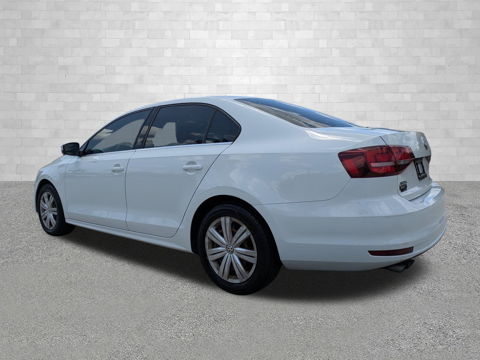 2017 Volkswagen Jetta S - Photo 4