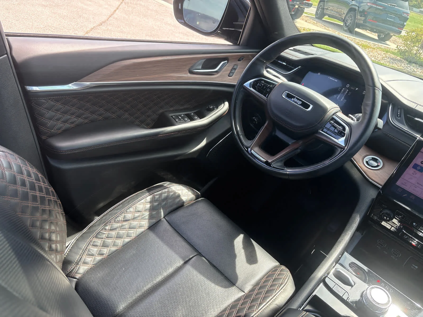 Used 2025 Baltic Gray Metallic Clearcoat Jeep Summit image 16