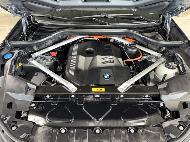 Certified Used 2025 Skyscraper Grey Metallic BMW xDrive50e image 35