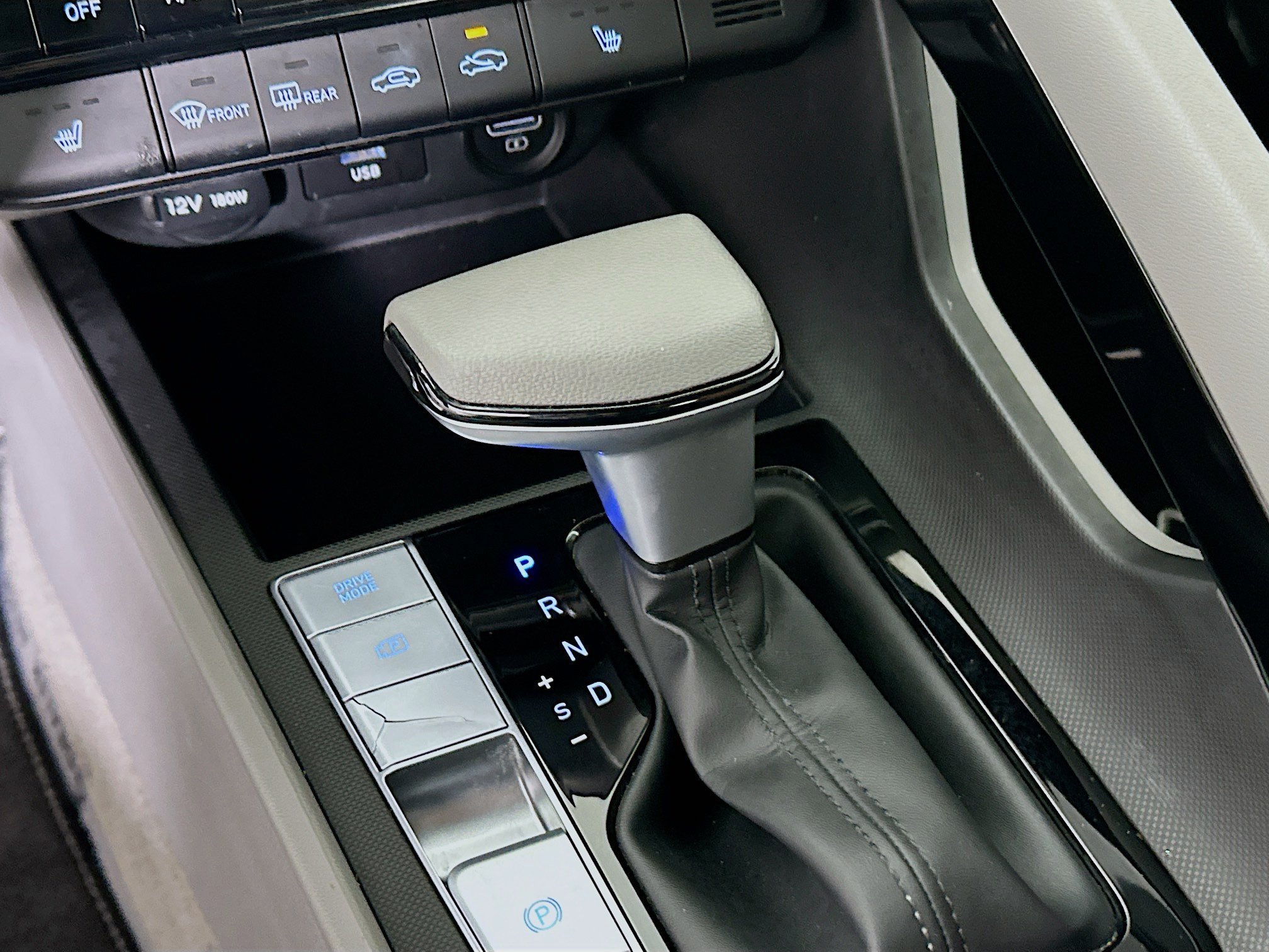 Used 2022 Phantom Black Hyundai Blue image 21