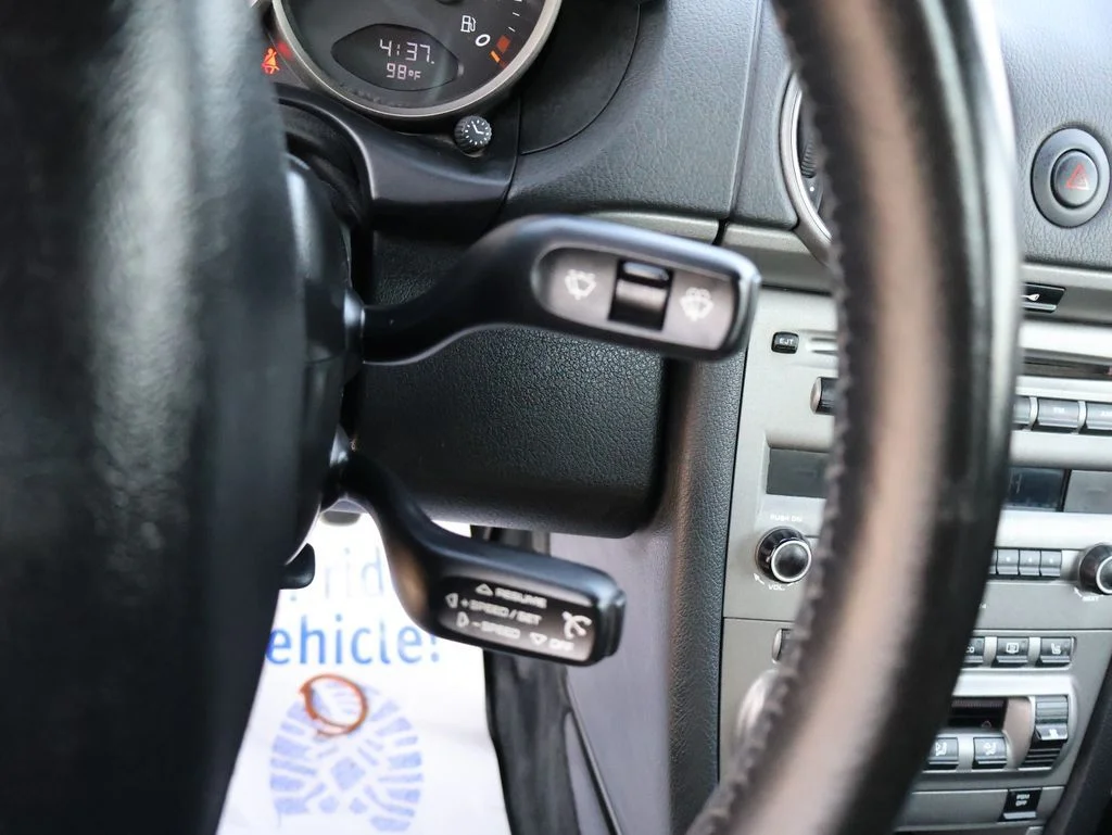 Used 2007  Porsche Base image 26