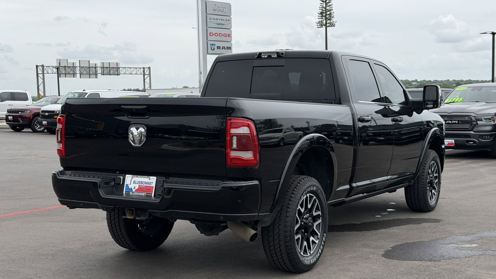Certified Used 2024 Diamond Black Crystal Pearlcoat Ram Limited image 5