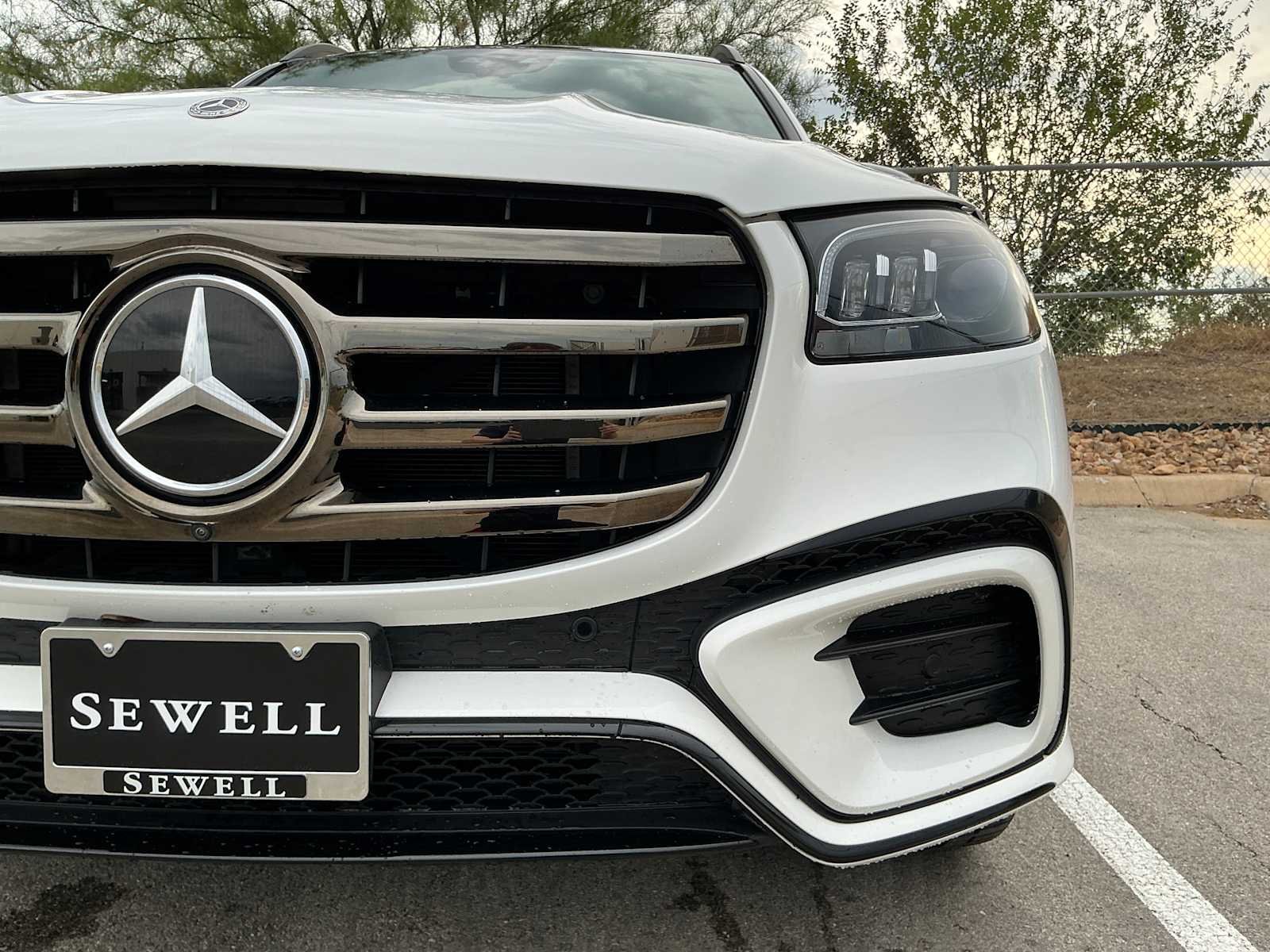 Certified Used 2024 Polar White Mercedes-Benz GLS 450 image 9