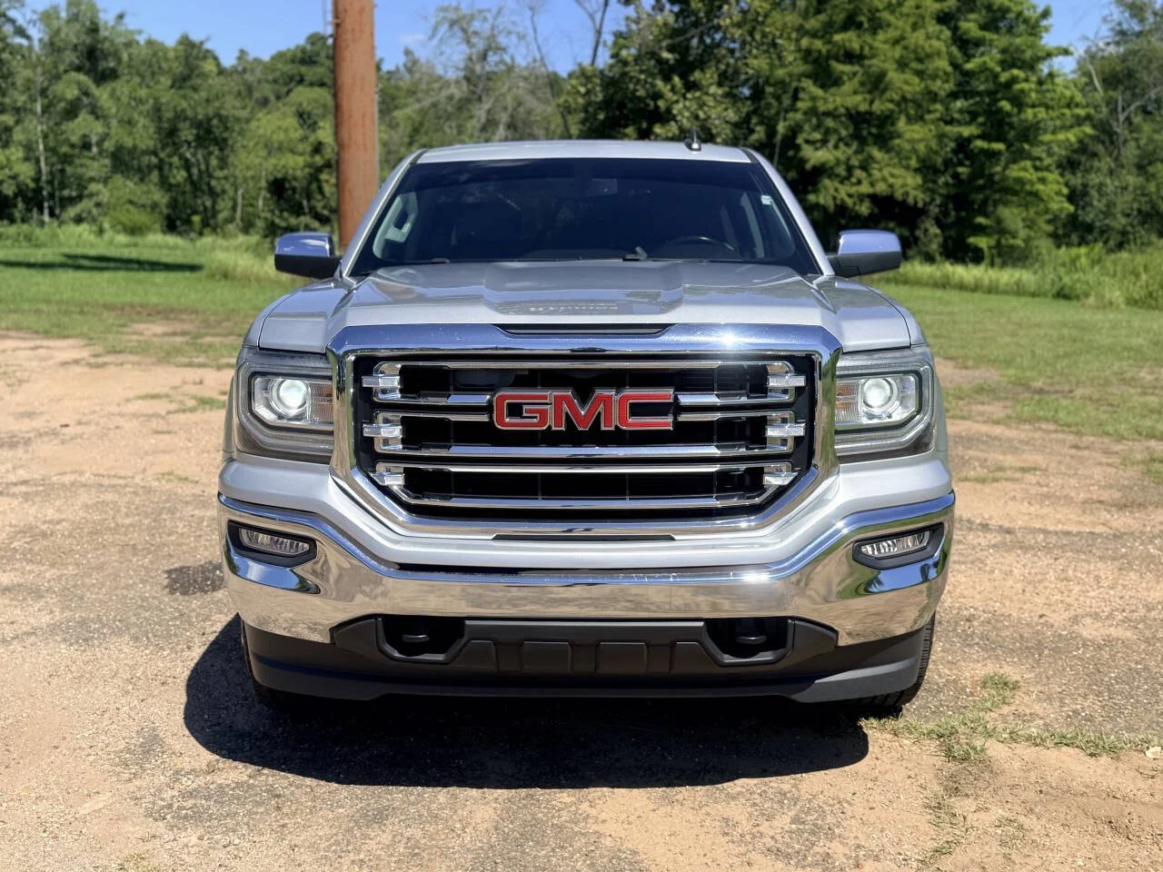Used 2017 Silver GMC SLT 4x4 4dr Crew Cab 5.8 ft. SB image 8