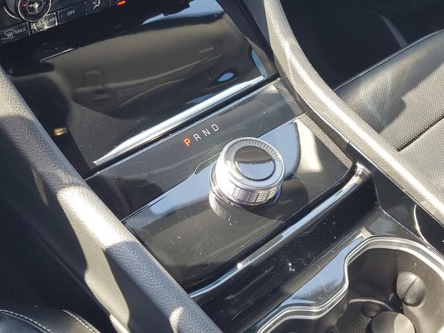 Used 2023 White Jeep Limited image 23