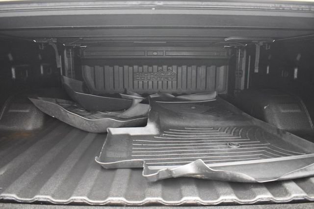 Used 2022 Black Chevrolet High Country image 12