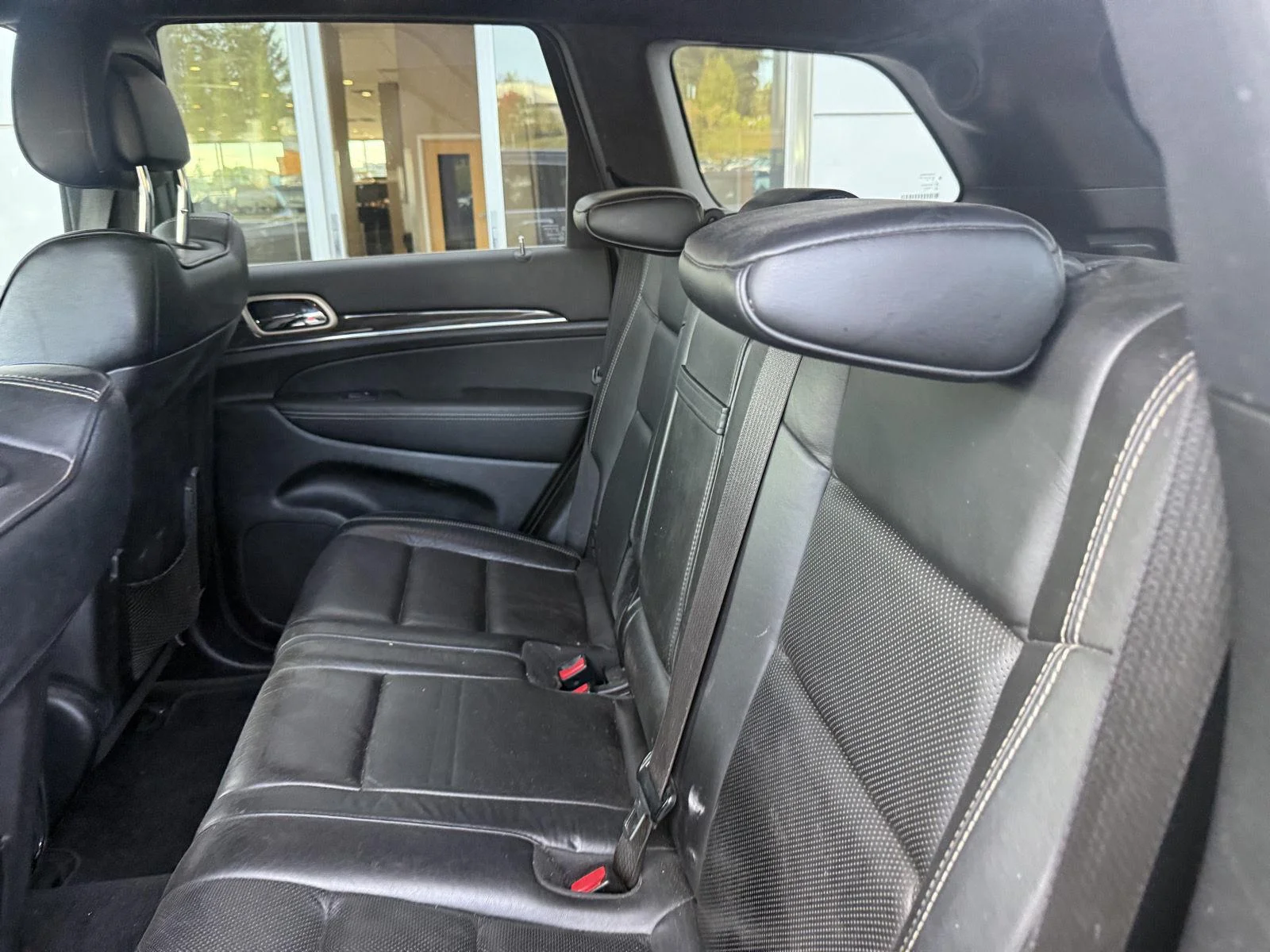 Used 2014 Granite Crystal Metallic Clearcoat Jeep Overland image 13