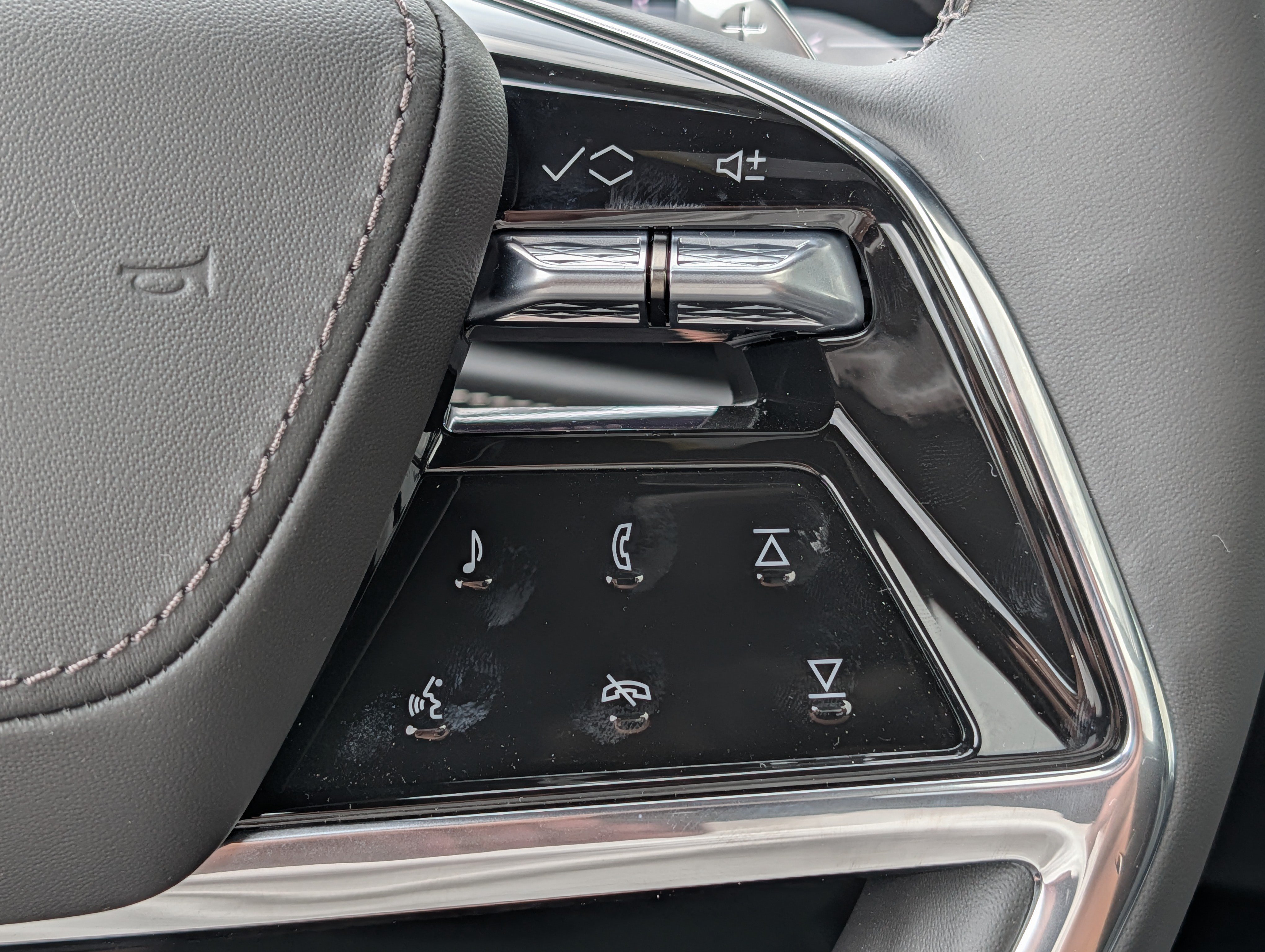 2026 Cadillac Escalade Platinum Sport - Photo 21