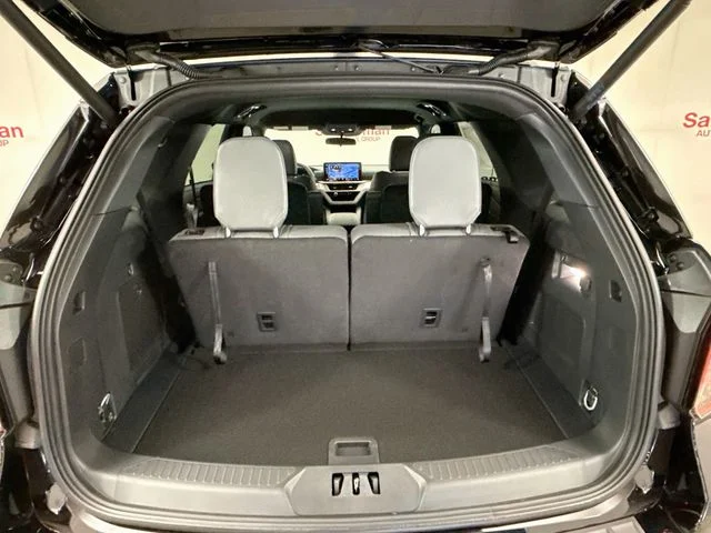 New 2027 Agate Black Metallic Ford Active image 26