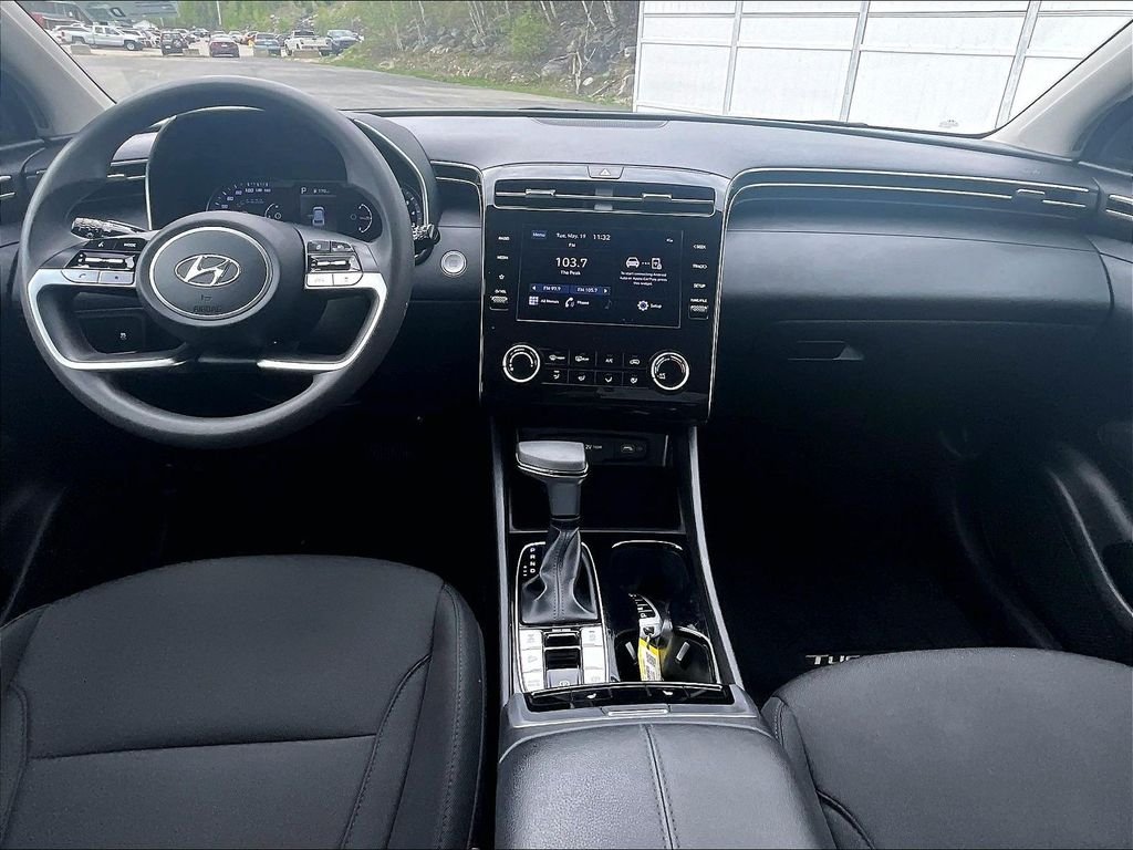Used 2022 Amazon Gray Hyundai SEL image 21