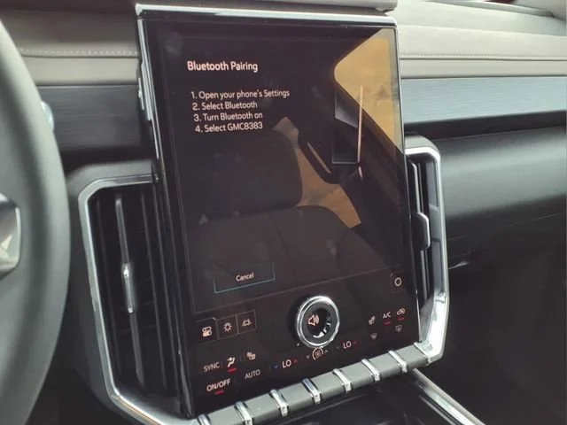 2026 GMC Acadia Elevation - Photo 11