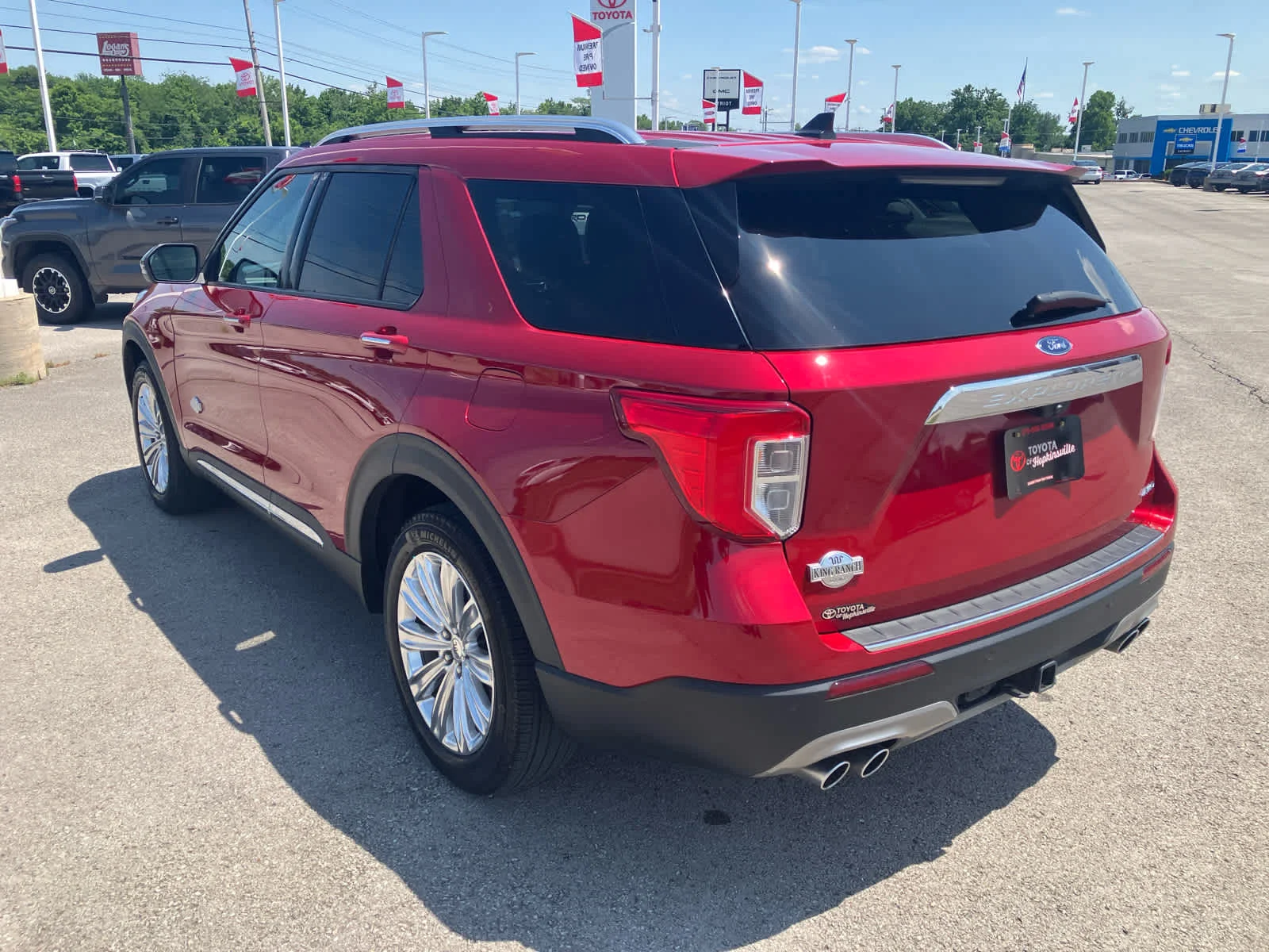 Used 2022 Rapid Red Metallic Tinted Clearcoat Ford King Ranch image 5