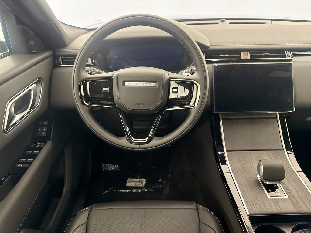 New 2026 Giola Green Land Rover Belgravia Edition image 22