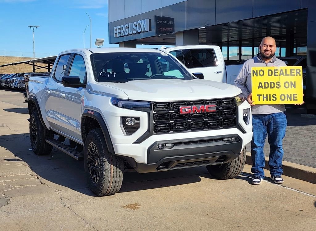 2026 GMC Canyon 4WD Elevation Crew Cab Short Box's photo
