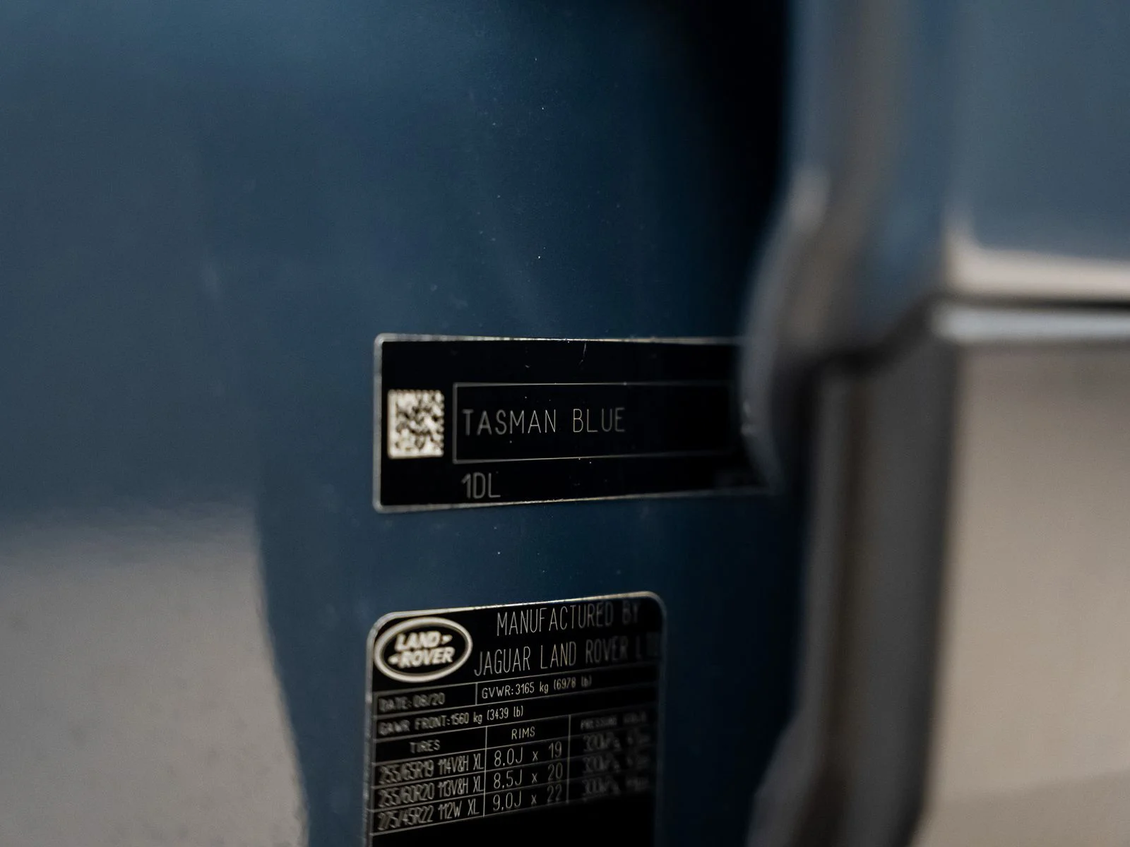 Used 2020 Blue Land Rover HSE image 62