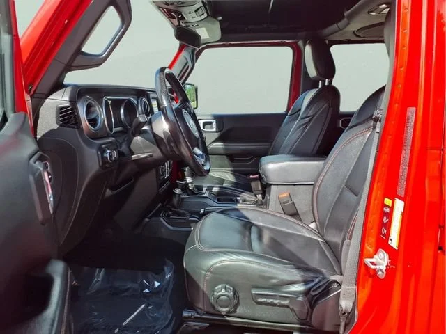Used 2020 Red Jeep Overland image 15
