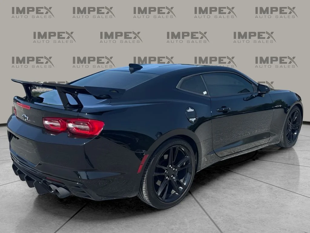 Used 2022 Black Chevrolet LT1 image 5