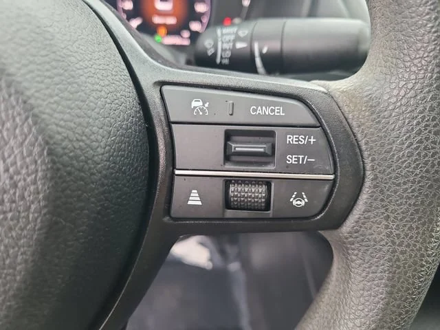 Used 2025 Gray Honda SE image 27