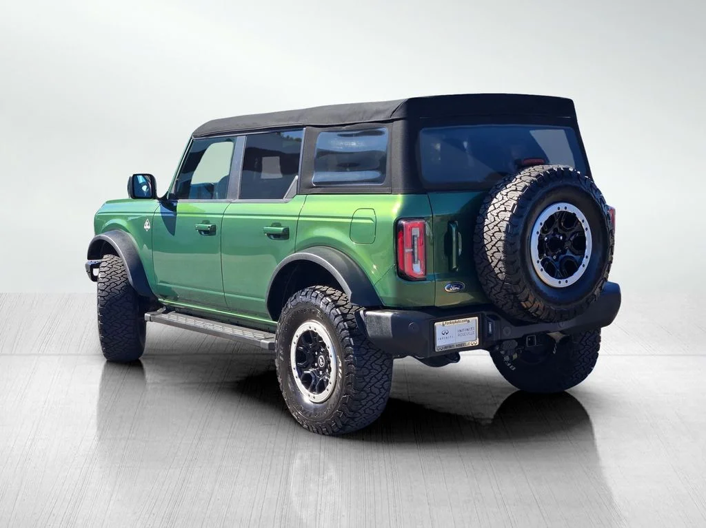 Used 2022 Green Metallic Ford Outer Banks image 8