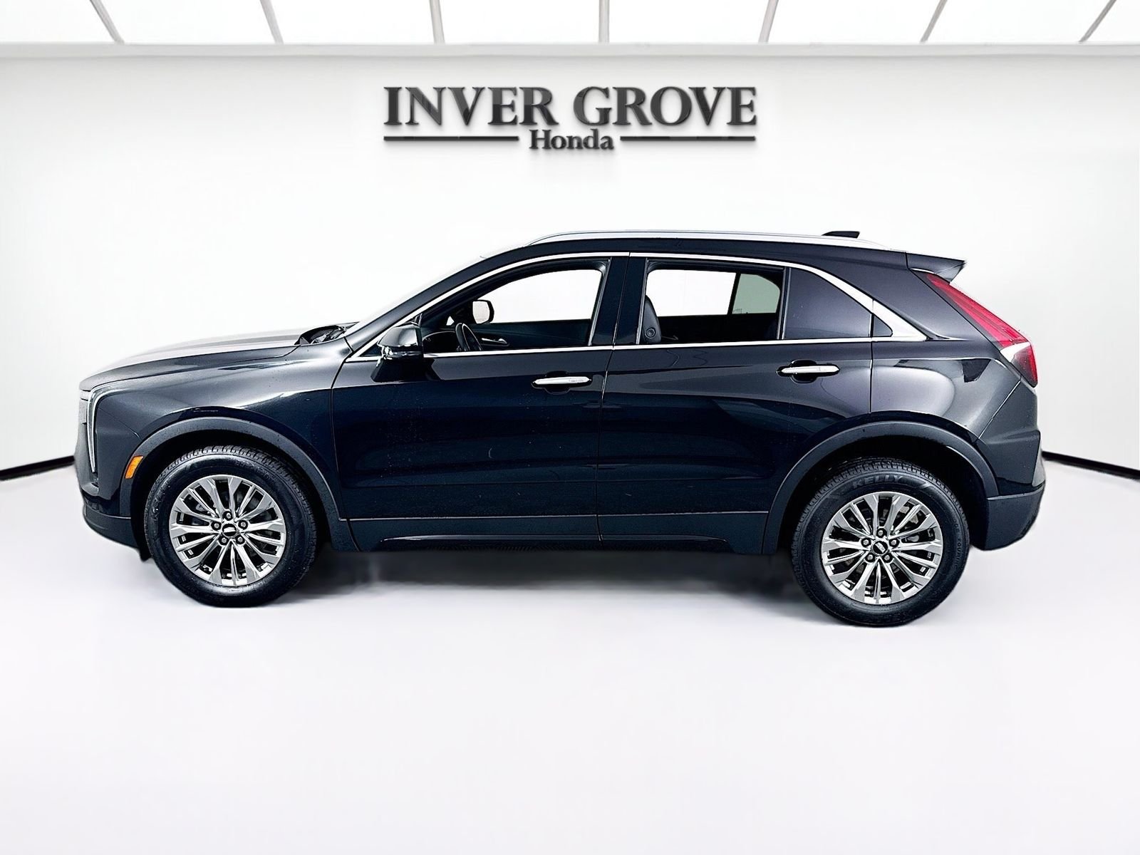 2024 Cadillac XT4 Premium Luxury - Photo 8