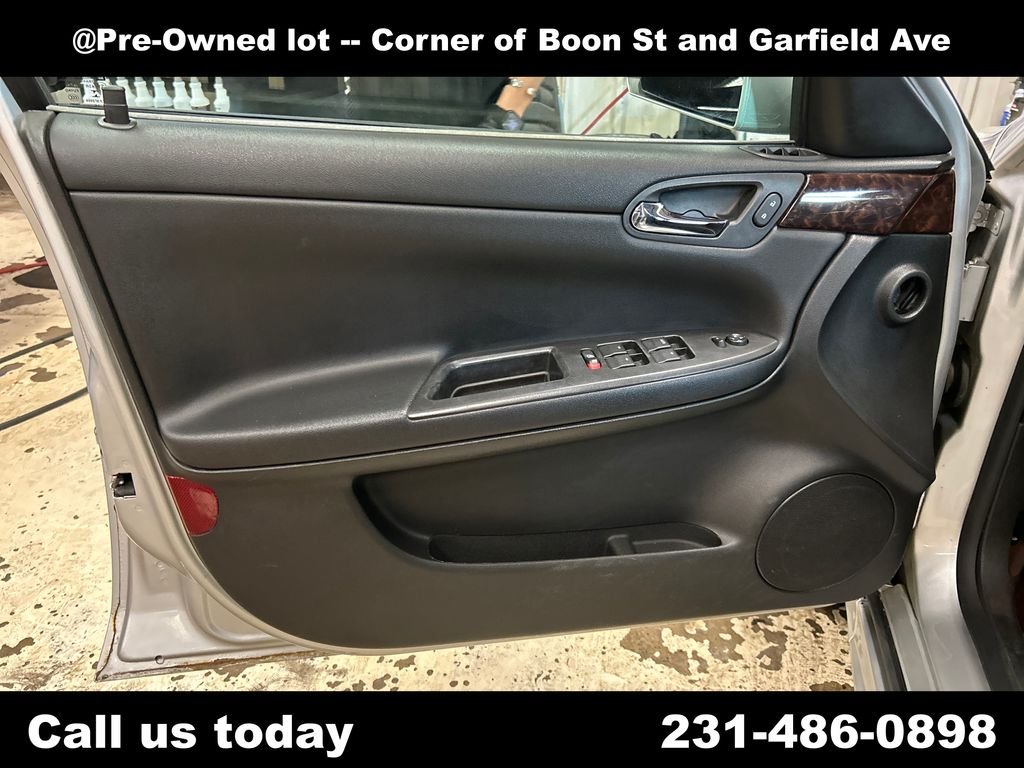 Used 2016 Silver Chevrolet LTZ image 15