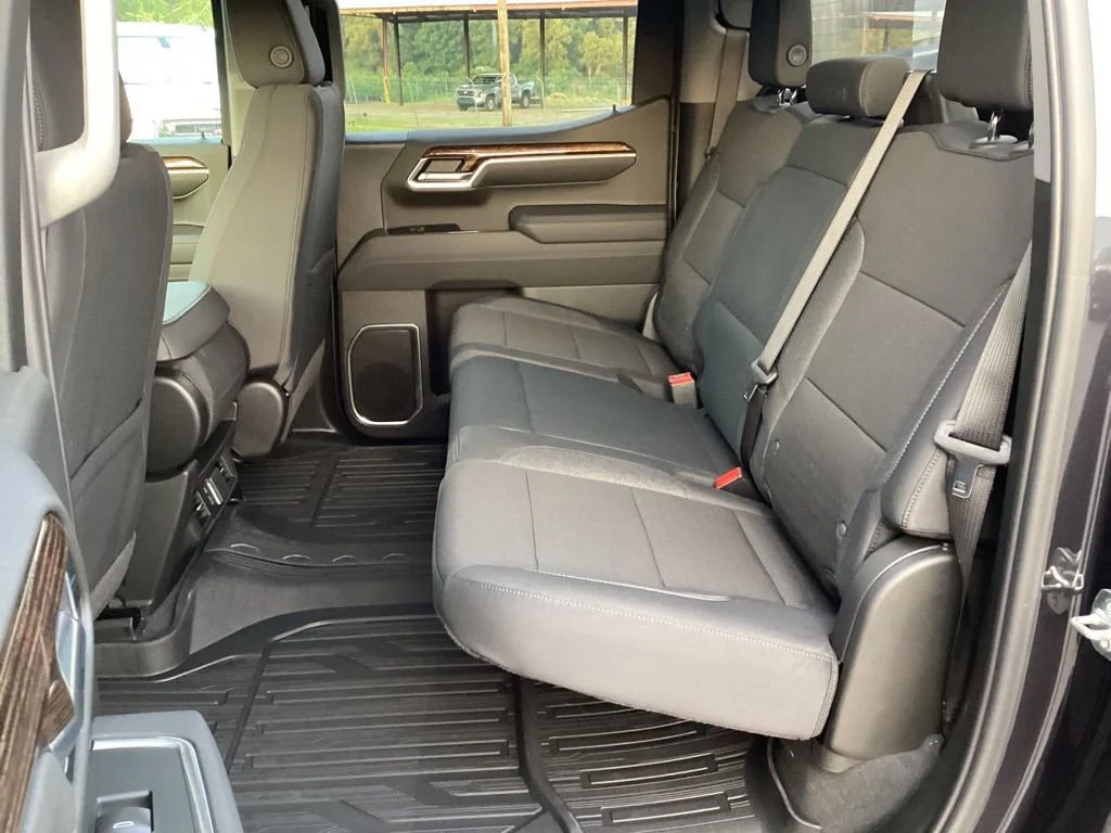 2026 GMC Sierra 1500 SLE - Photo 6