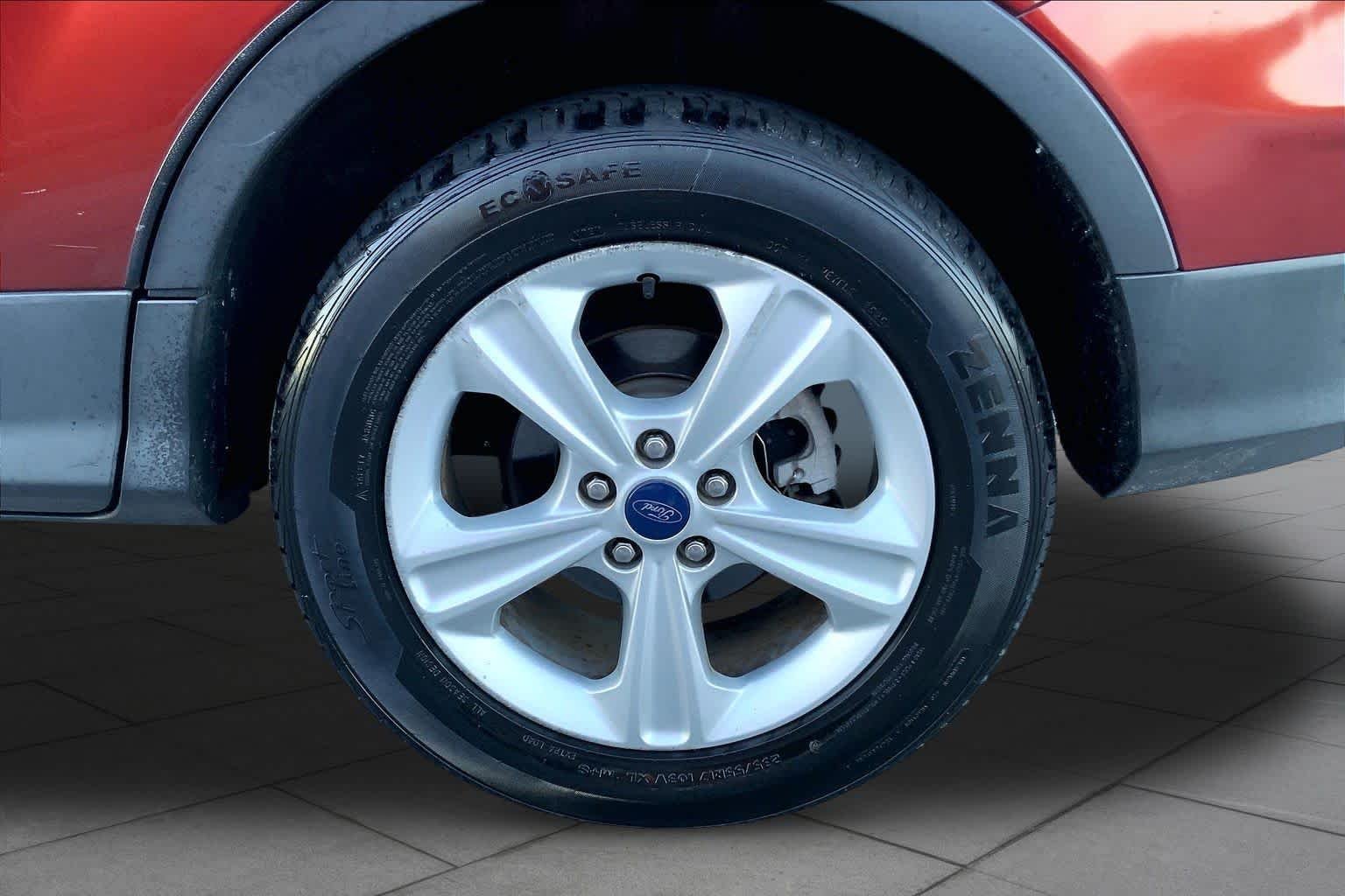 Used 2014 Sunset Ford SE image 10