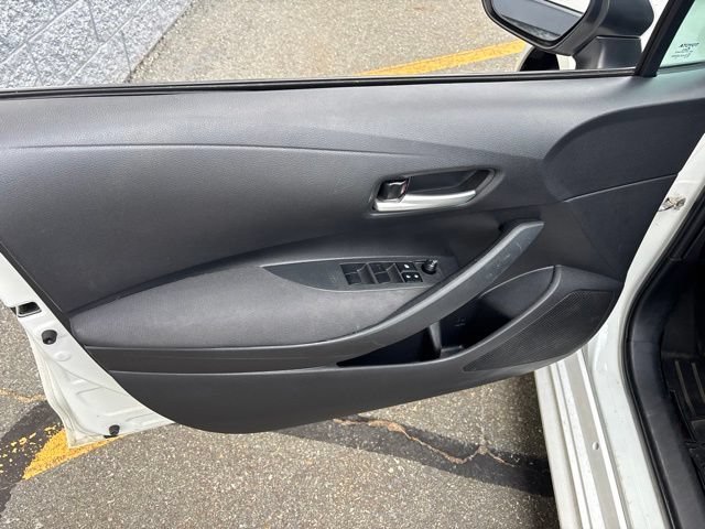 Used 2020 Super White Toyota LE image 14