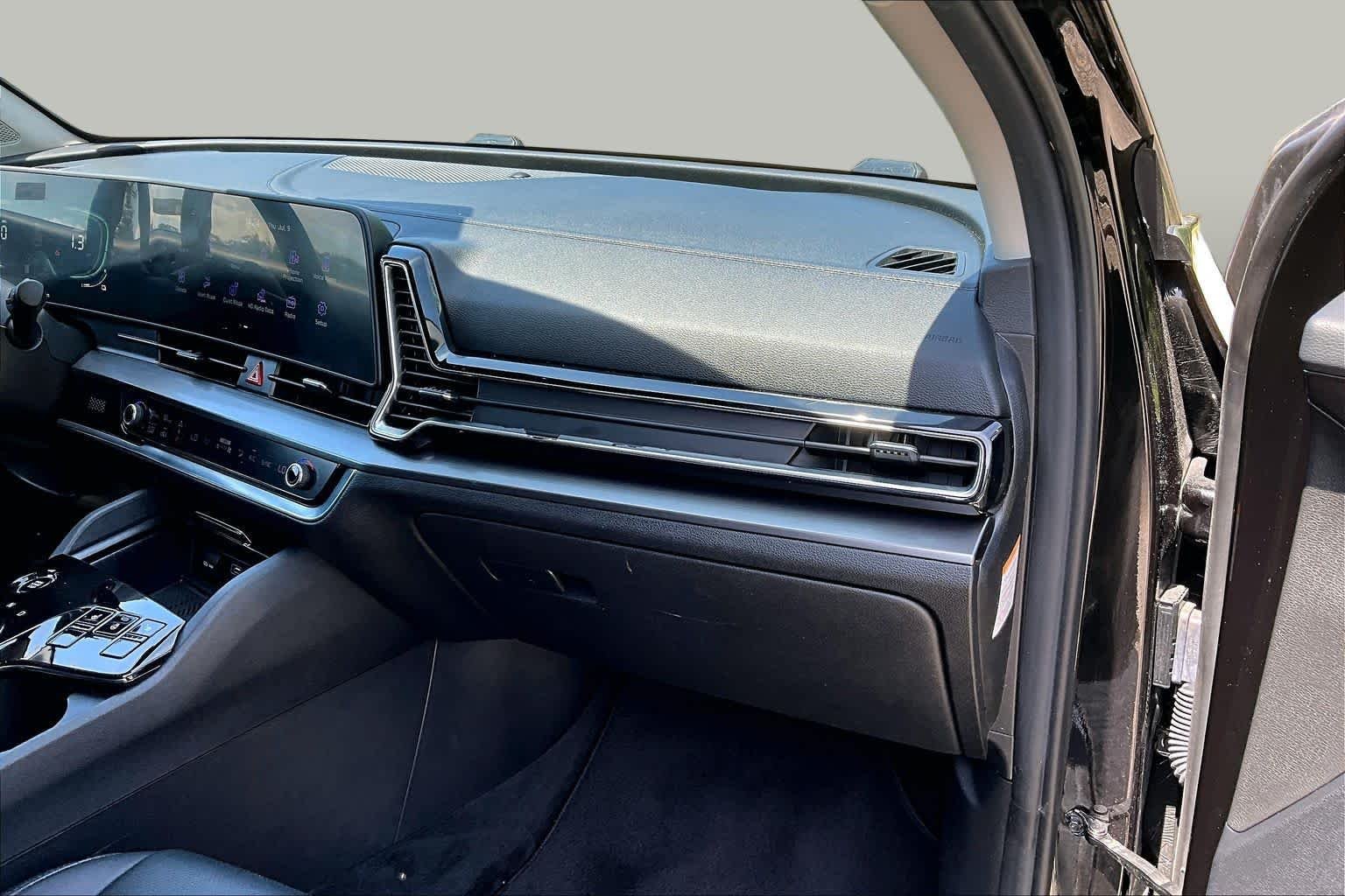Used 2023 Fusion Black Kia EX image 19