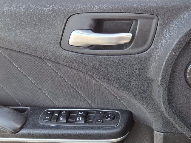 Used 2018 Black Dodge R/T Scat Pack image 27