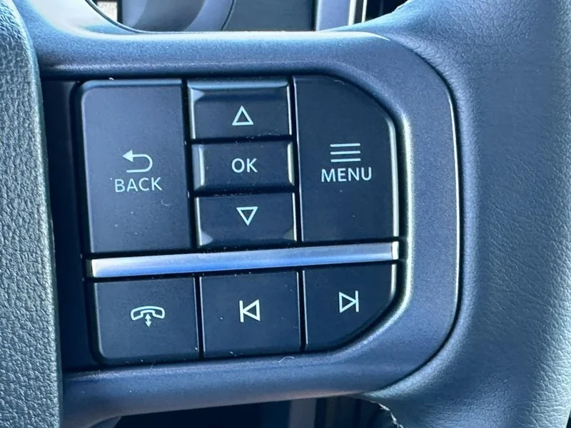 New 2026 Oxford White Ford XLT 4WD SuperCrew 5.5
