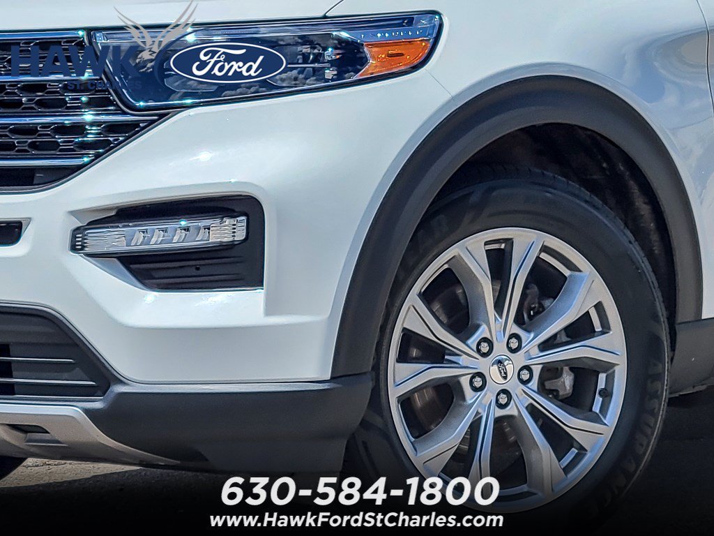 Certified Used 2023 White Metallic Ford XLT image 3