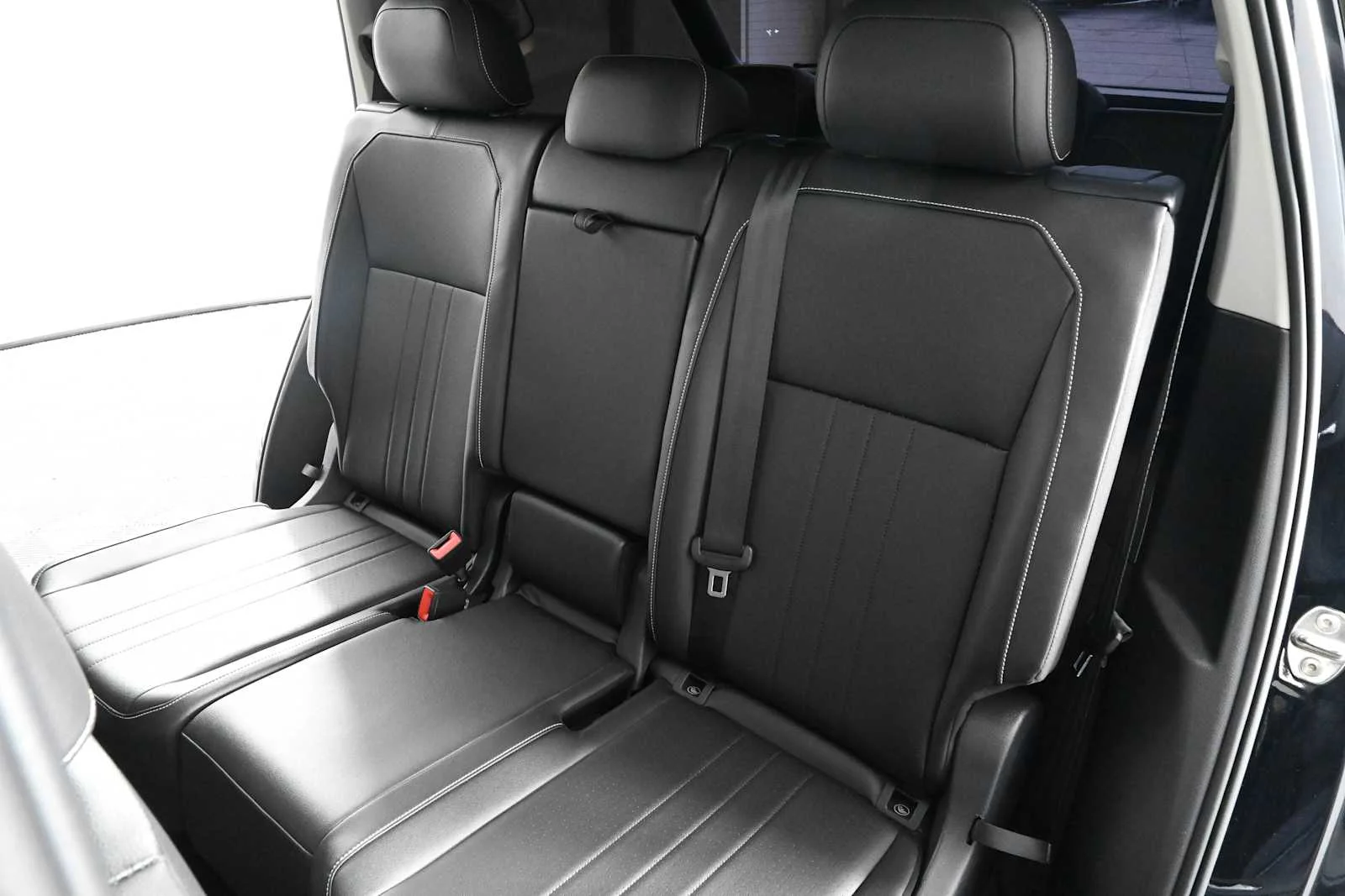 Certified Used 2022 Deep Black Pearl Volkswagen SE image 14