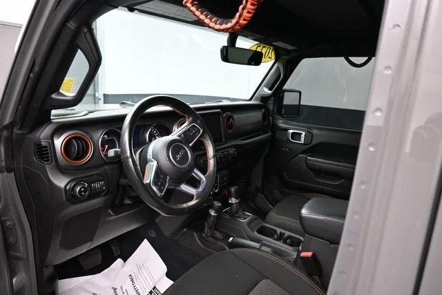Used 2022 Gray Jeep Mojave image 25