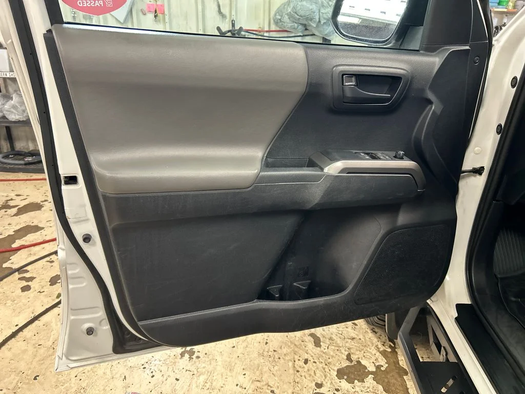 Certified Used 2020 White Toyota SR5 image 14