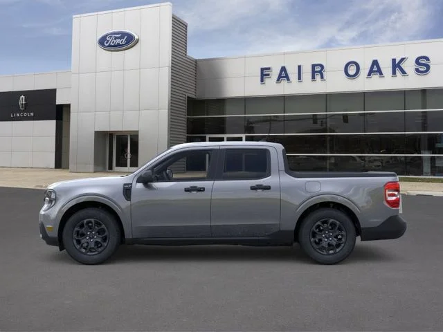 New 2026 Carbonized Gray Metallic Ford XLT image 3
