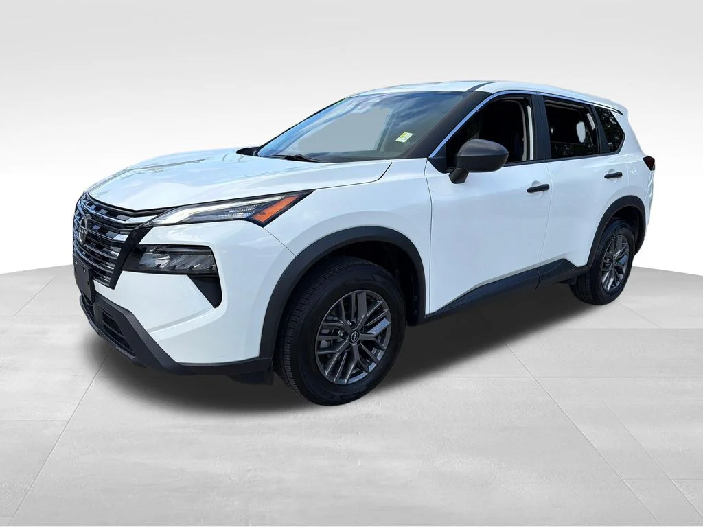 Certified Used 2024 White Nissan S image 3