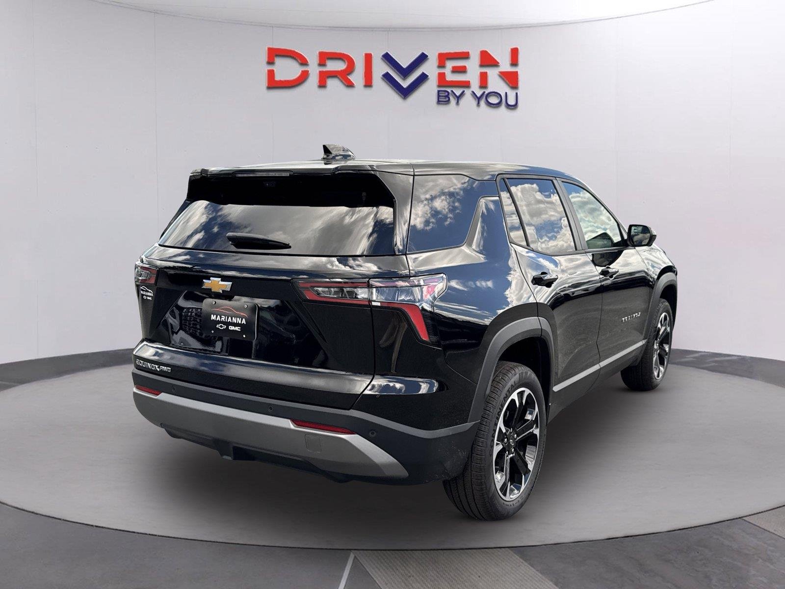 New 2026 Mosaic Black Metallic Chevrolet LT image 4