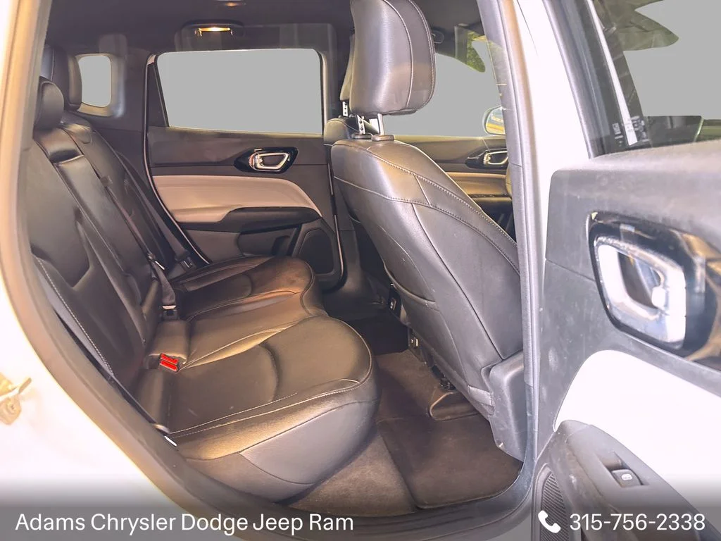 Used 2025 White Jeep Limited image 10