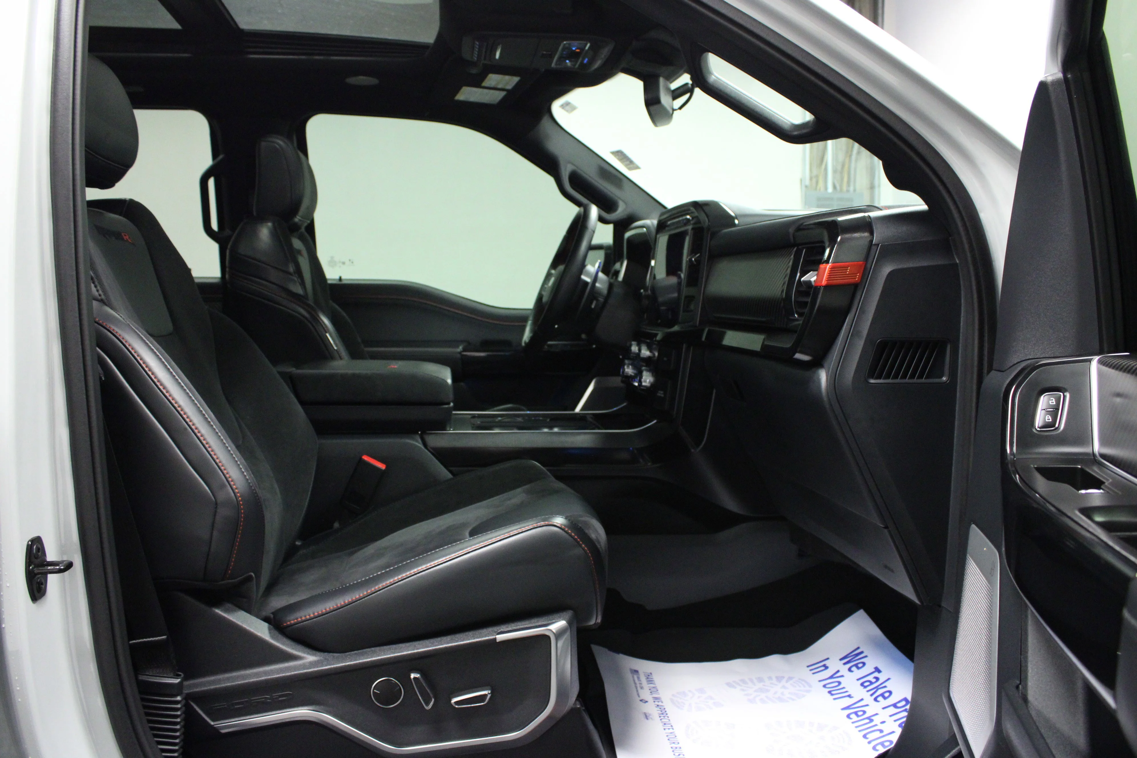 Used 2023 Avalanche Gray Ford Raptor image 16