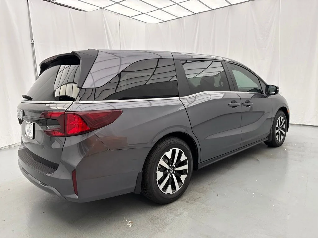 New 2026 Modern Steel Metallic Honda EX-L image 12