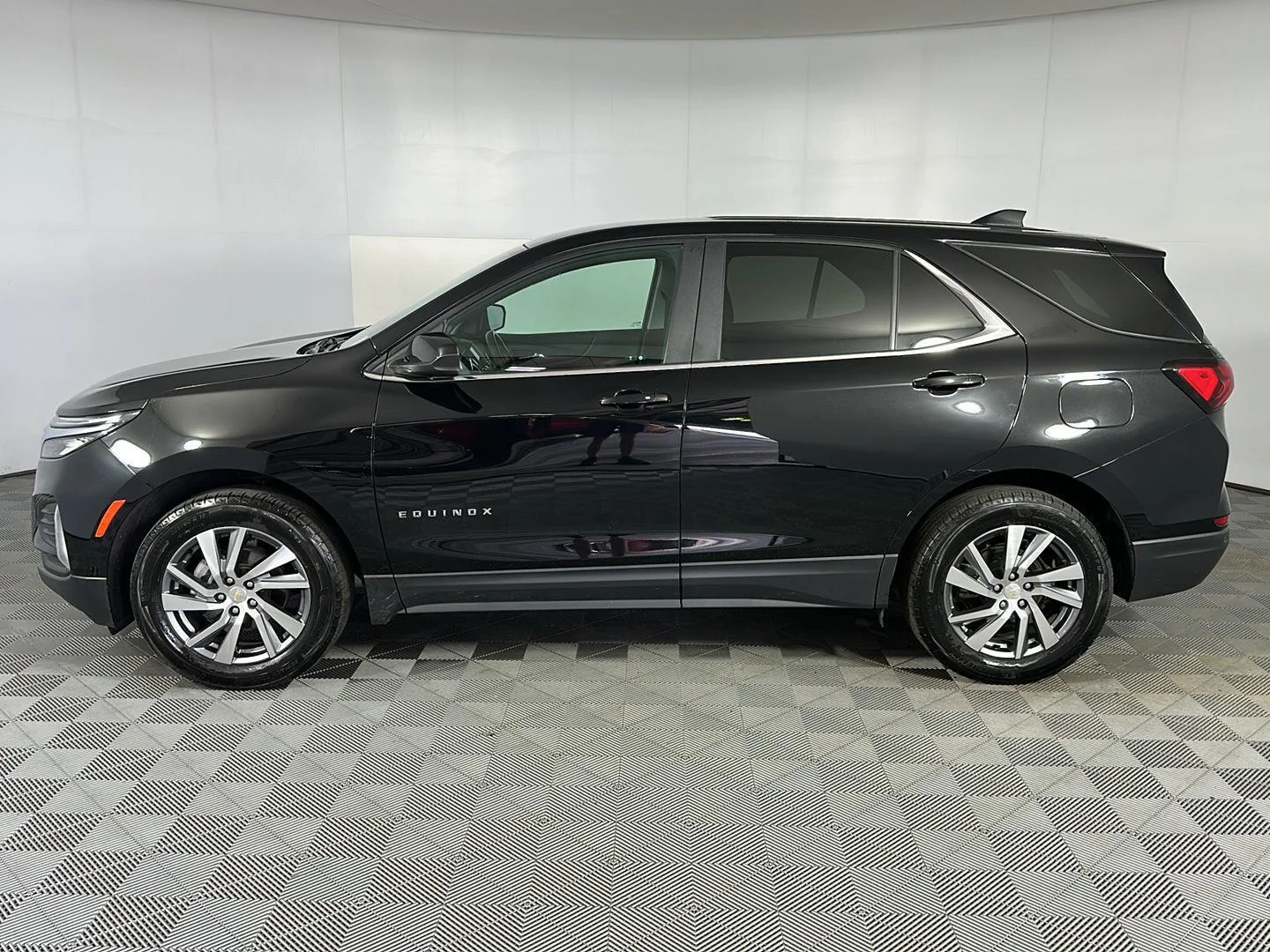 Used 2024 Mosaic Black Metallic Chevrolet LT image 4