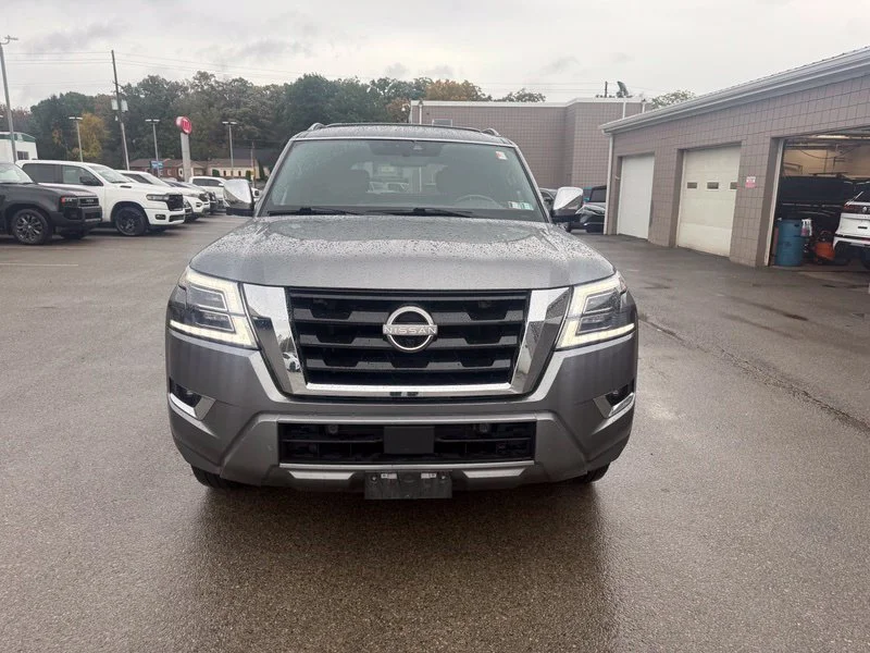 Used 2022 Gray Nissan Platinum image 16
